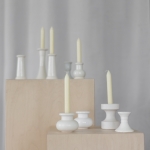Baltos spalvos skirtingų dizainų keramikinės žvakidės: H nuo 4 - 18 cm